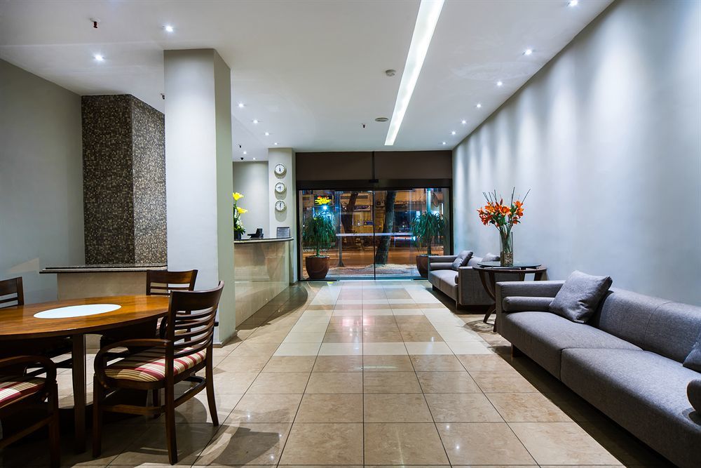 Apartamento Copacabana 370 *